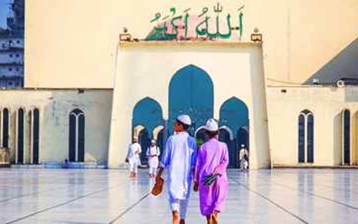 জুমার দিনের এই ৬টি আমলে বিশেষ ফজিলত